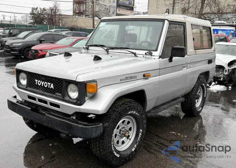 1989 Toyota Land Cruiser z USA, uszkodzony, nr VIN TW0V0BJ7309502733